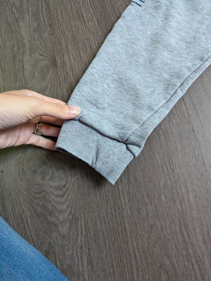 Jogging 36 mois en très bon état - photo numéro 4