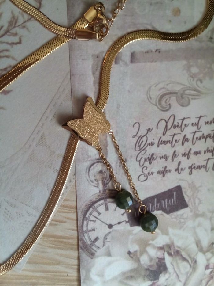 Collier papillon pierres de jade - photo numéro 4