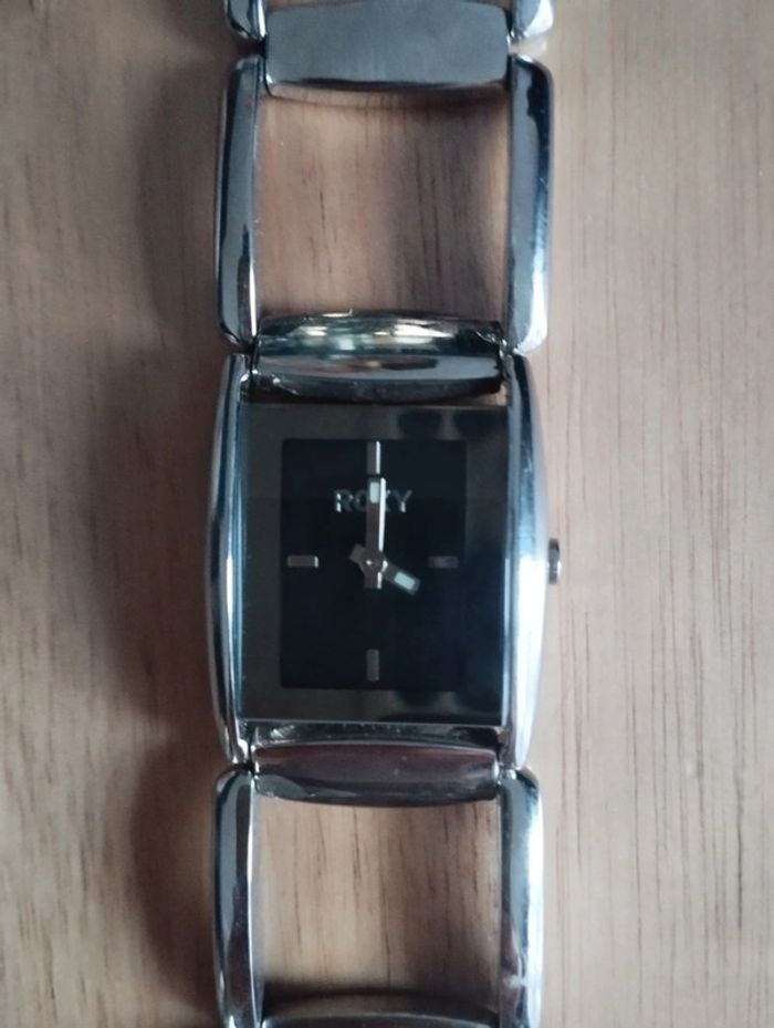 Montre Roxy femme - photo numéro 2