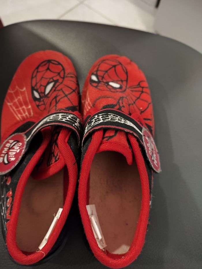 Chaussons Spider-Man pour enfant garçon – Taille 30 - photo numéro 5