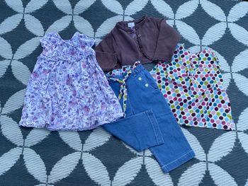 Lot de vêtements coudémail