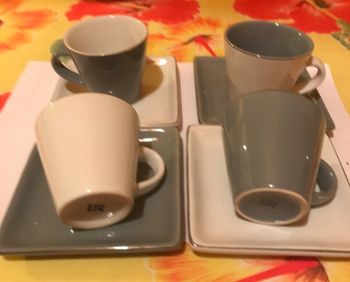 Lot 4 tasses à café