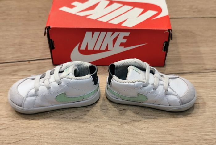 Nike Tanjun taille 19.5 - photo numéro 3