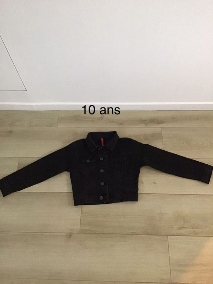 Veste en jeans noire 10 ans