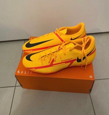 Crampons Nike phantom 