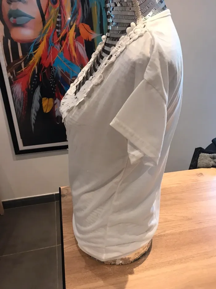 Top blanc taille 38 - photo numéro 3