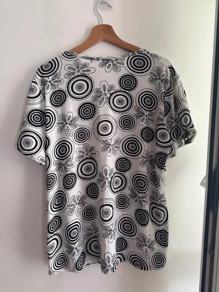 T-shirt imprimé rétro noir & blanc – LH – T. XL à XXXL (oversize) - photo numéro 4