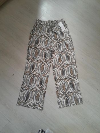 Pantalon large imprimé été neuf avec étiquette Cantarana