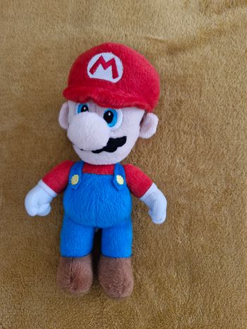 Peluche Mario 2012