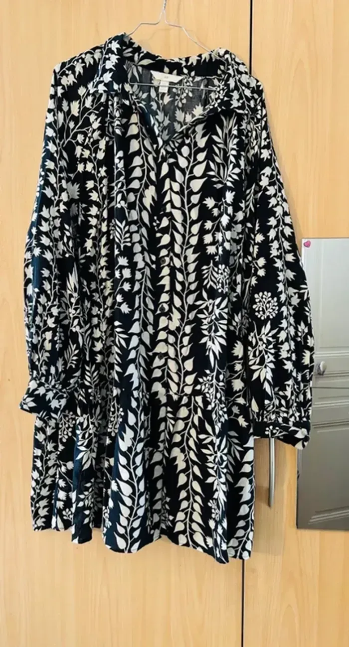 Superbe robe Noire et blanche/creme, taille XL - photo numéro 1