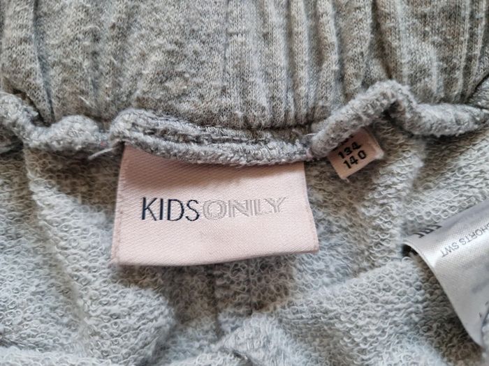 Short fille kids only gris uni 134 140 - photo numéro 2