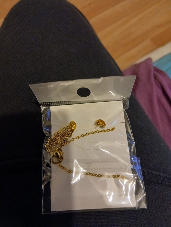 Collier avec boucles doreille papillon neuf 3 - photo numéro 2