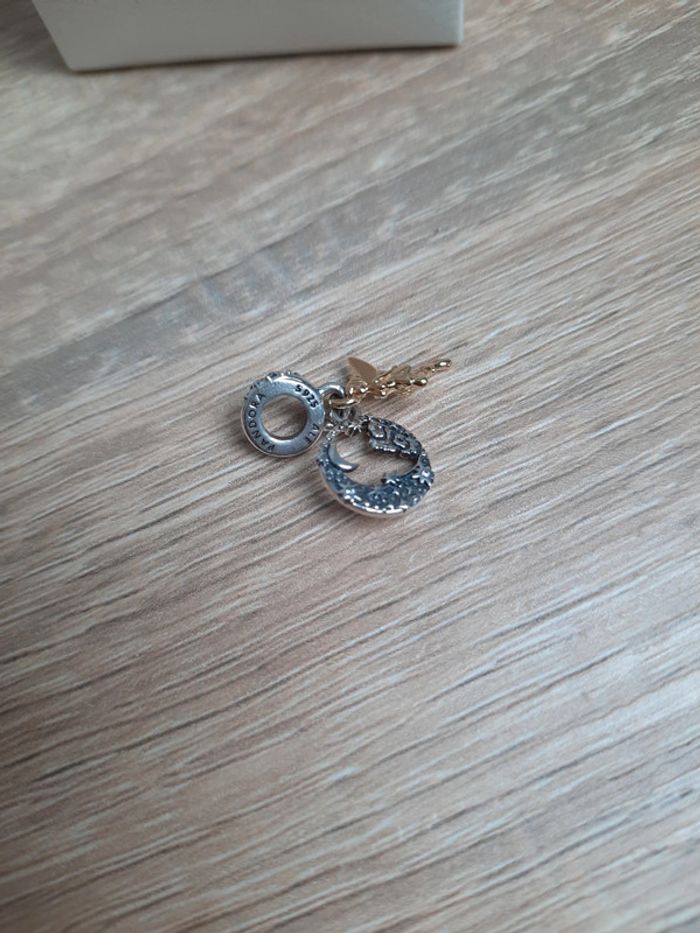 Lot de 2 charms Pandora Dinsey - photo numéro 3