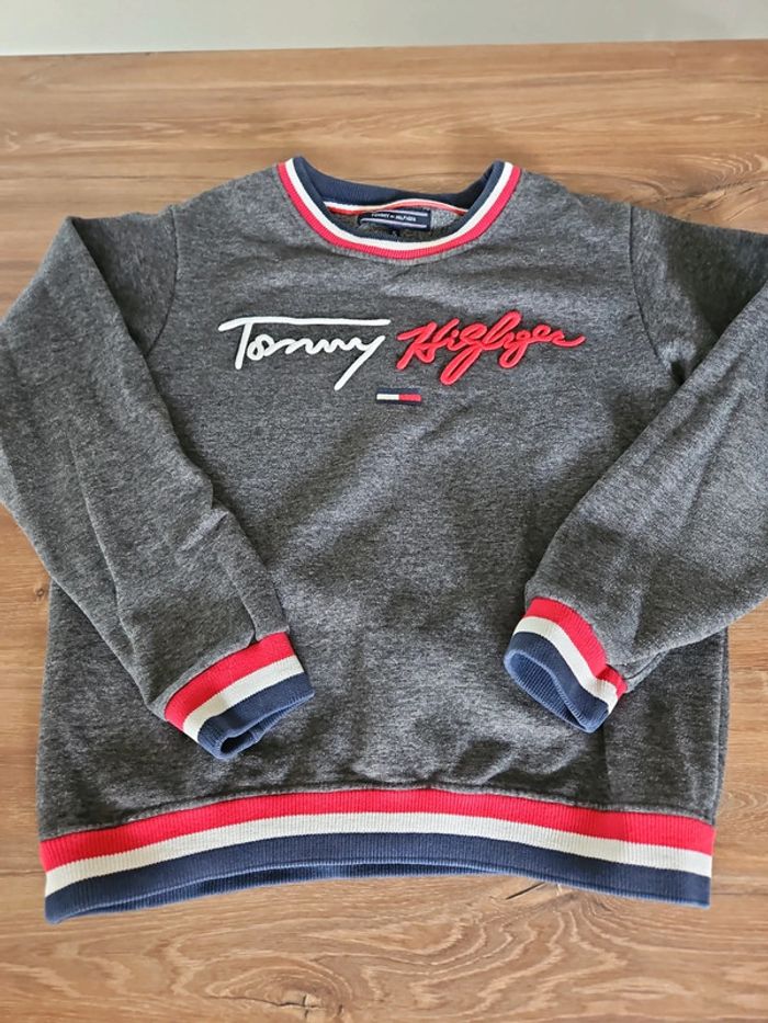 Pull sweat tommy hilfiger taille S