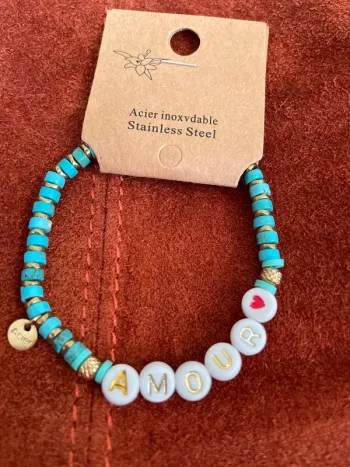 Bracelet Amour perles bleues turquoise et acier inoxydable Taille unique