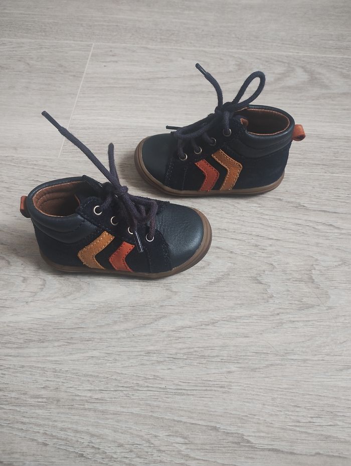 Chaussures Bellamy NEUVE 20 - photo numéro 2