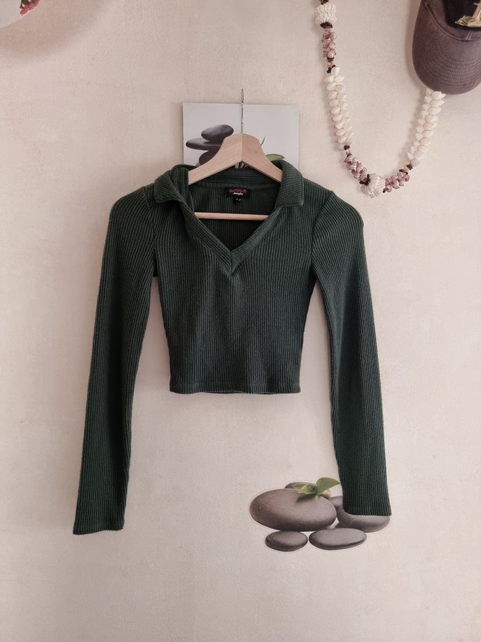 Top court vert foncé