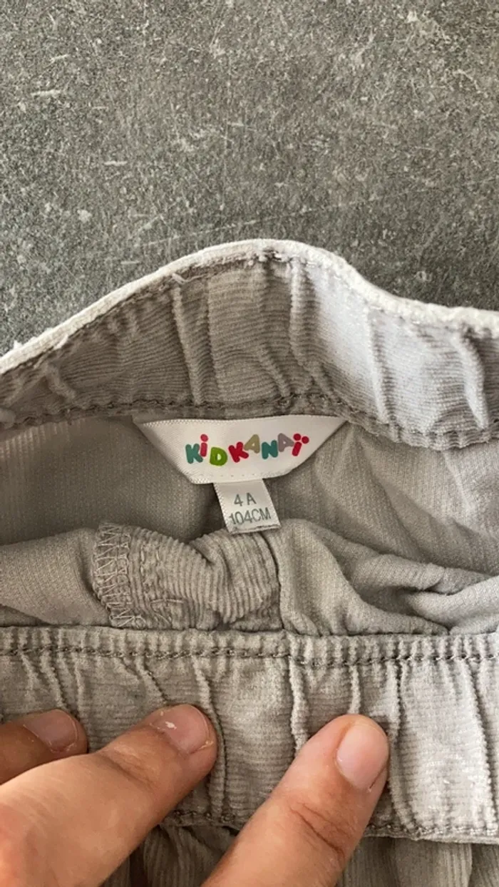 Jupe velours gris 4 ans - photo numéro 3
