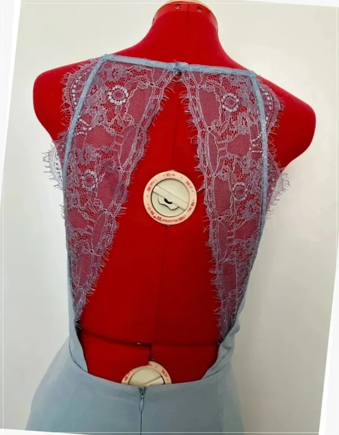 Robe dos nu dentelle bleu ciel Lpb woman