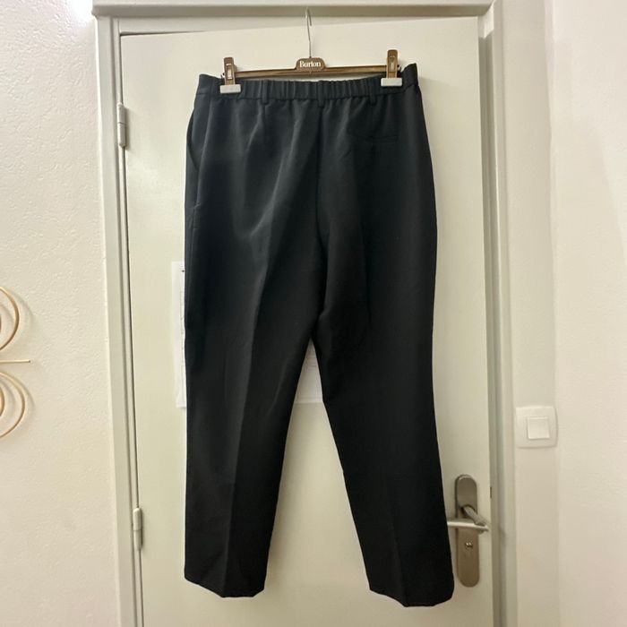 Pantalon noir - photo numéro 4