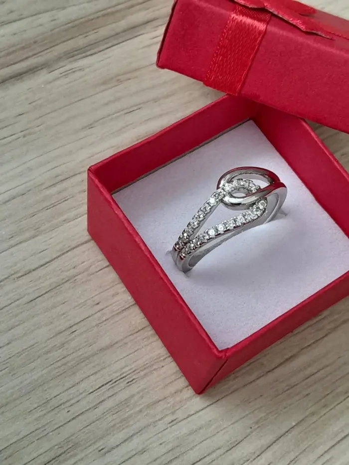 Bague argent 925, pierres transparentes en cristal,  taille 58 - photo numéro 4