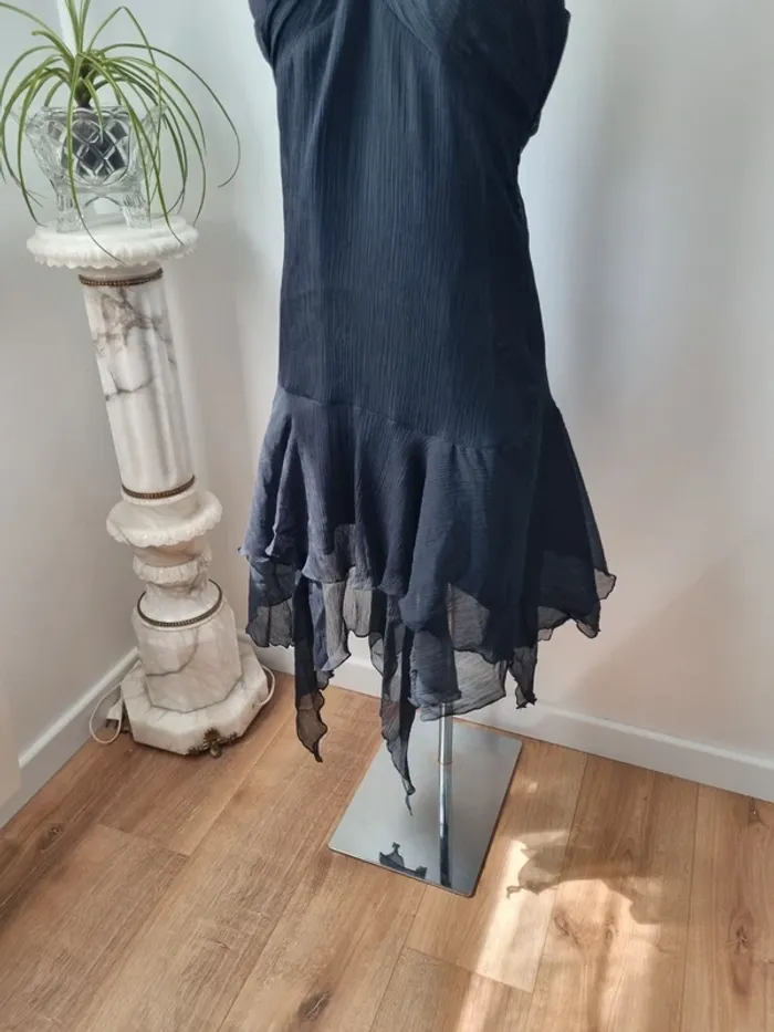 Robe longue noir asymetrique année '90 - photo numéro 11