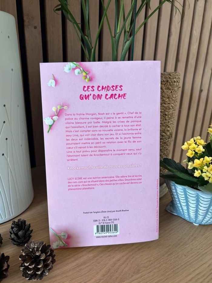 Livre Ces choses qu’on cache Lucy Score - photo numéro 2