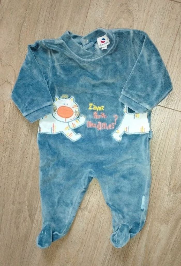 Pyjama chat 3 mois