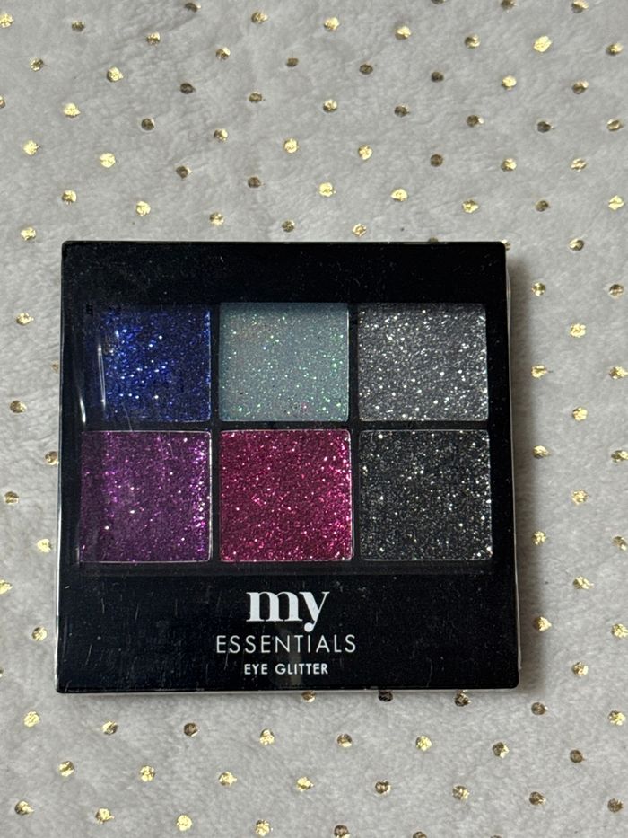 Fard à paupière pailletée