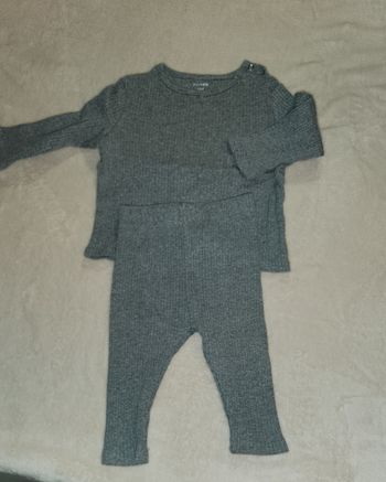 Ensemble gris