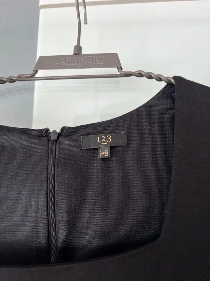 Petite robe noire - photo numéro 3