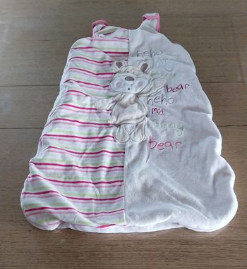 Gigoteuse fille 0/6mois en bon état