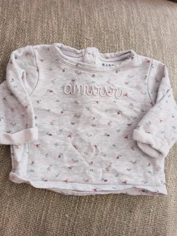Pull 3 mois Kiabi excellent état
