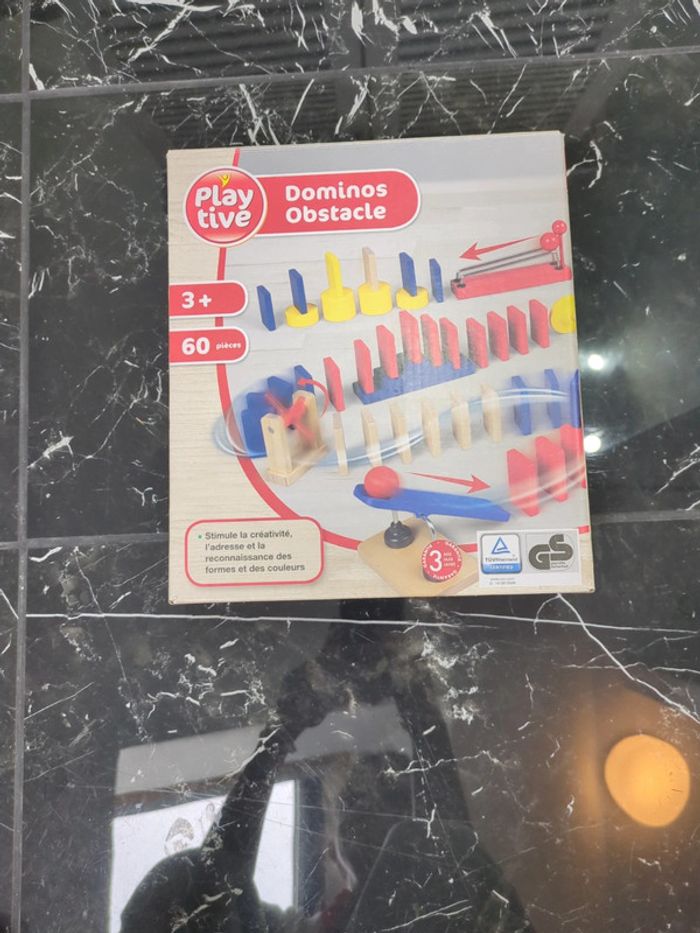 Jeu en bois domino obstacle complet