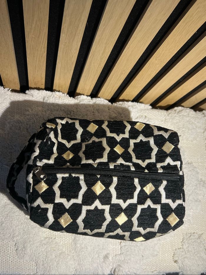 Petite trousse à maquillage - photo numéro 2