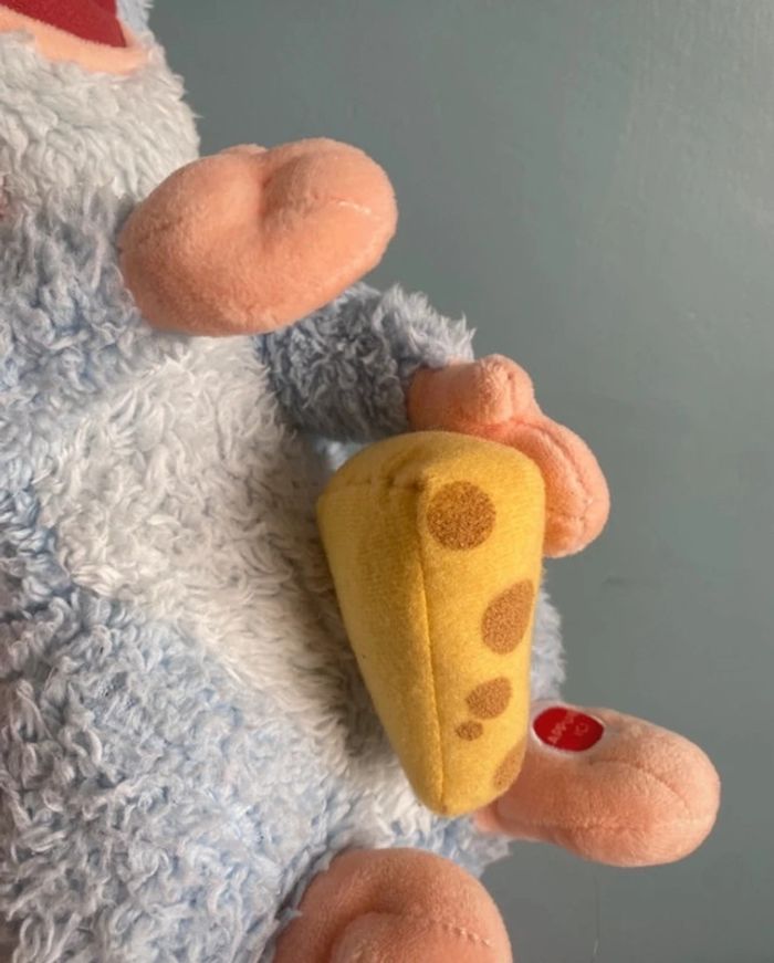 Grande peluche Disney remy le rat de ratatouille - photo numéro 5