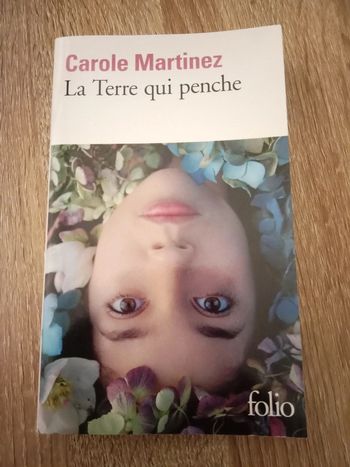 Carole Martinez 🪅 La Terre qui penche