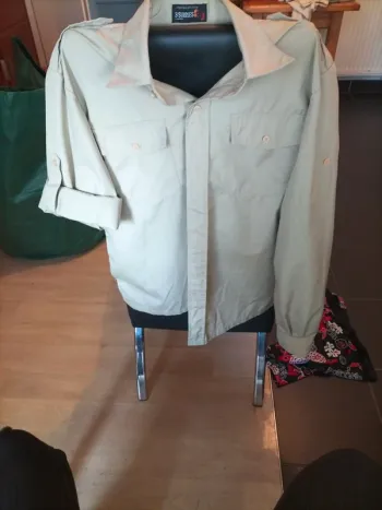 Chemise 3 Suisses
