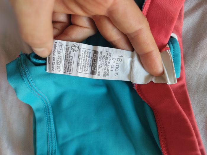 Maillot de bain taille 18 mois - photo numéro 3