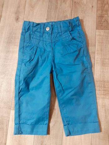 Pantacourt fille bleu 4 ans neuf