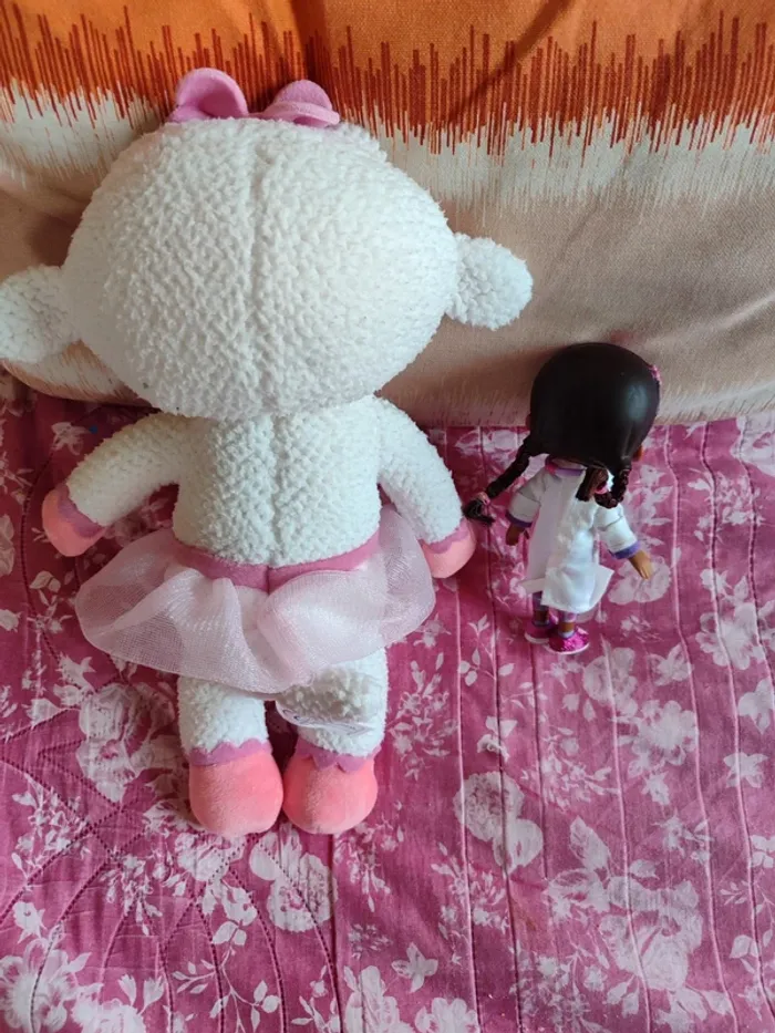 lot doc peluche disney - photo numéro 2