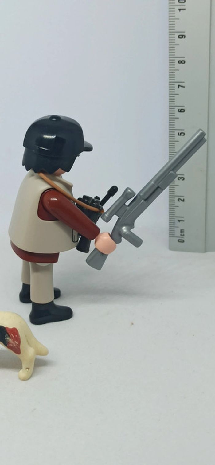 Homme chasseur avec chien de chasse à courre playmobil - photo numéro 4
