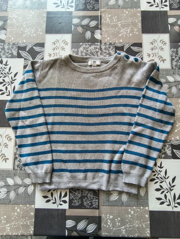 Pull avec boutons