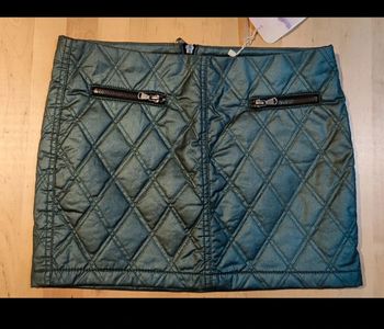 Jupe verte Bershka
