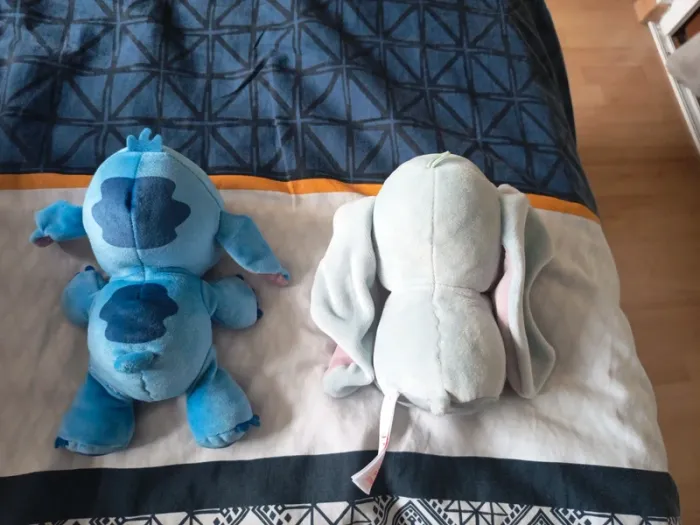Peluche musical Stitch et peluche musical Dumbo - photo numéro 2