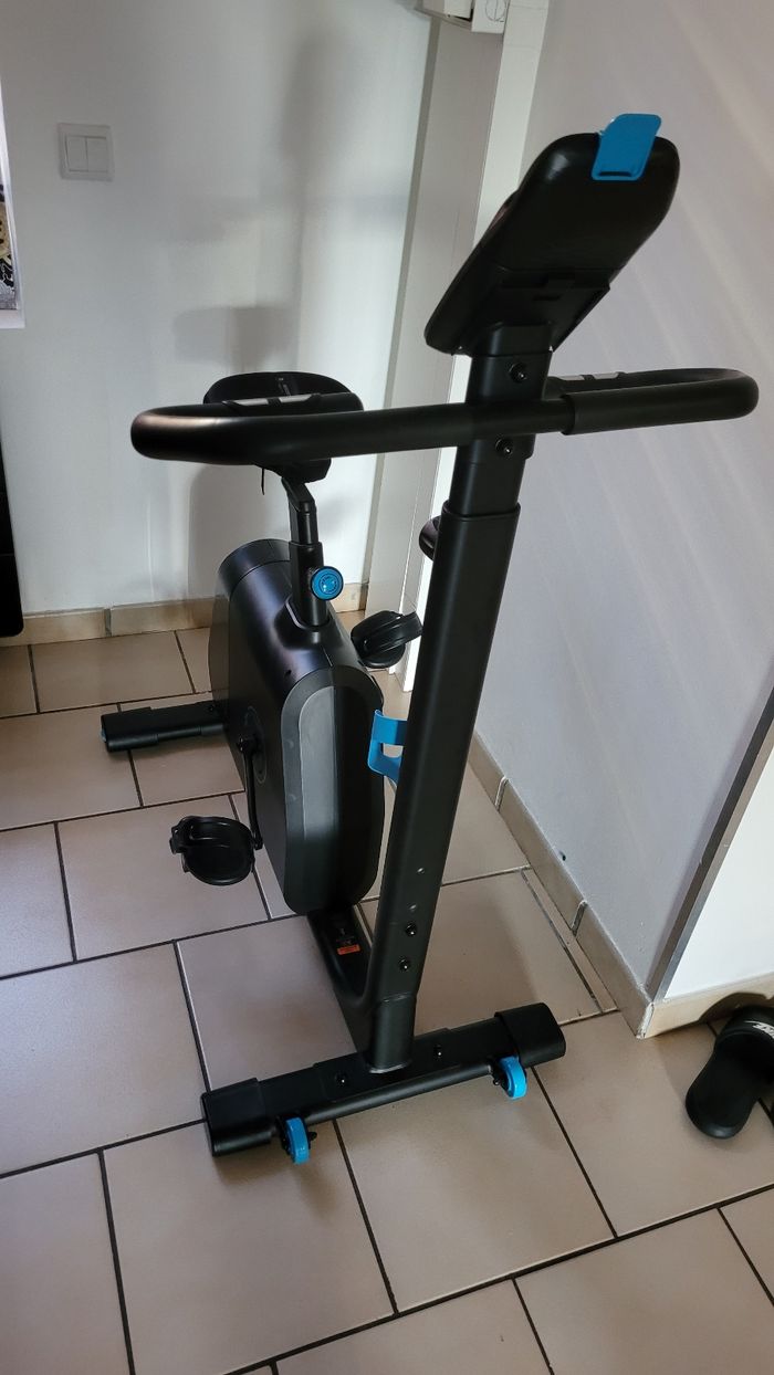Velo d'appartement connecté domyos 520
