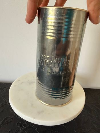 Plusieurs parfums avec photos en dessous
