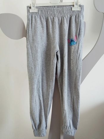 Jogging gris Stitch Disney taille 8 ans