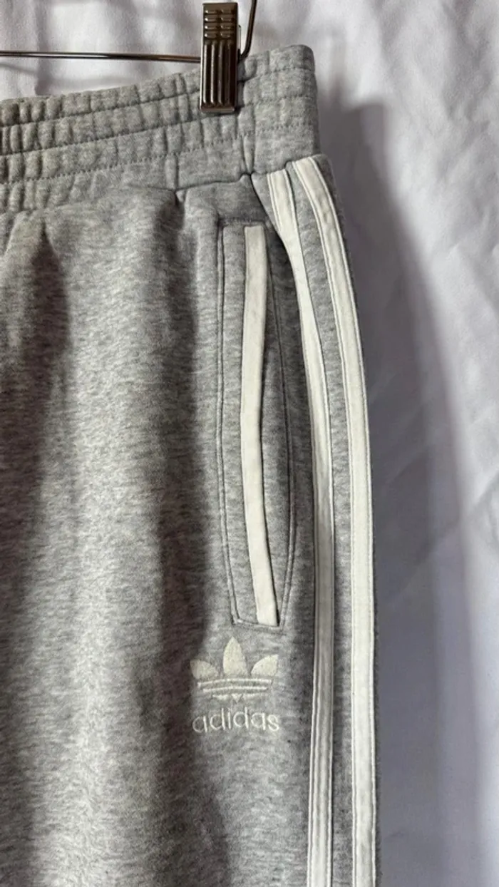 Pantalon survêtement jogging homme Adidas Taille M - photo numéro 2