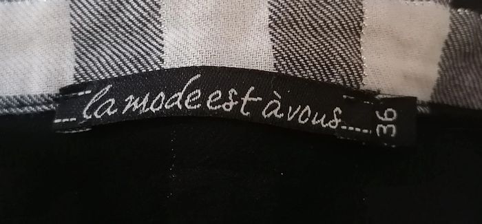 Chemise longue carreaux noir blanc Taille S La Mode est à Vous - photo numéro 12